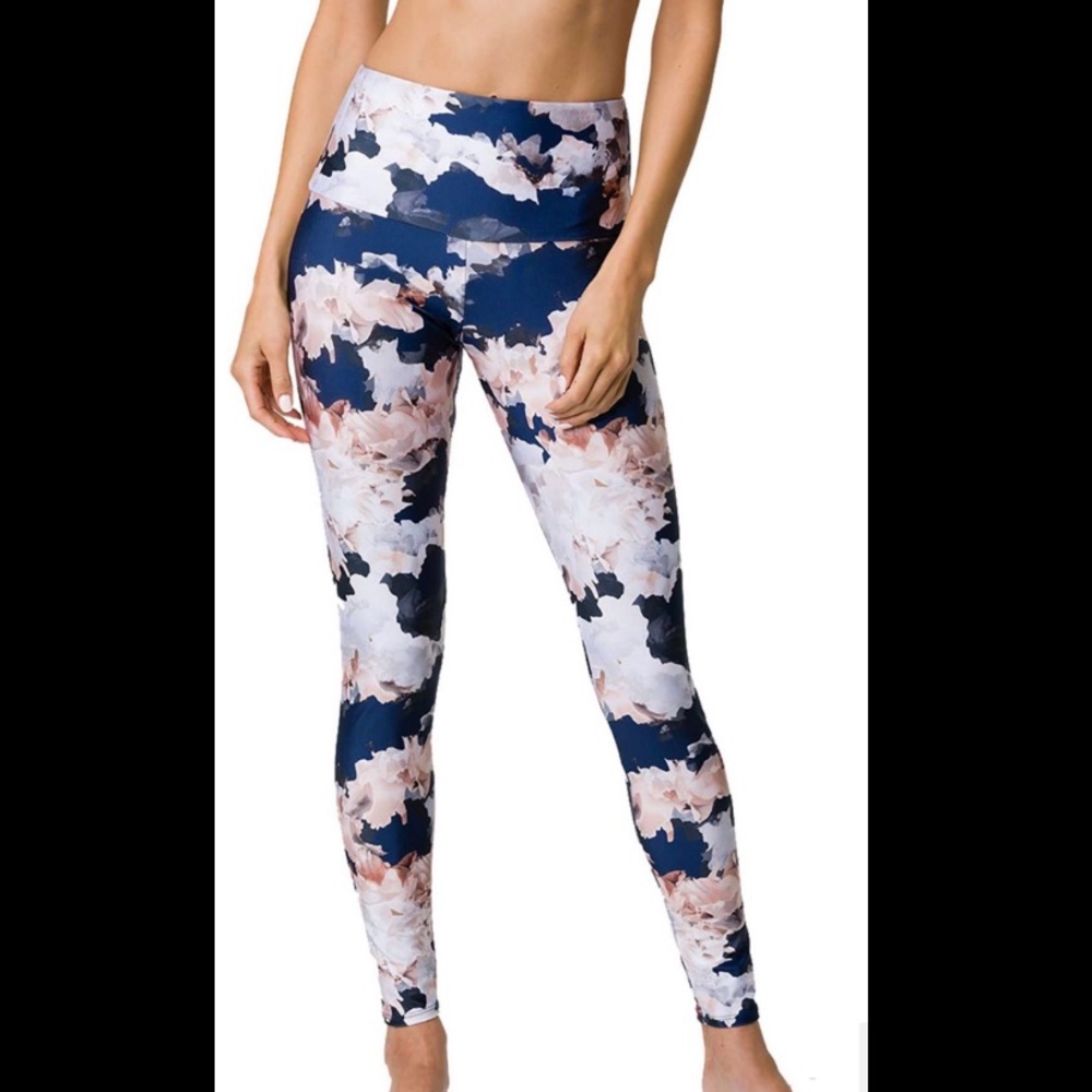 Onzie Women's Printed High Rise Leggings